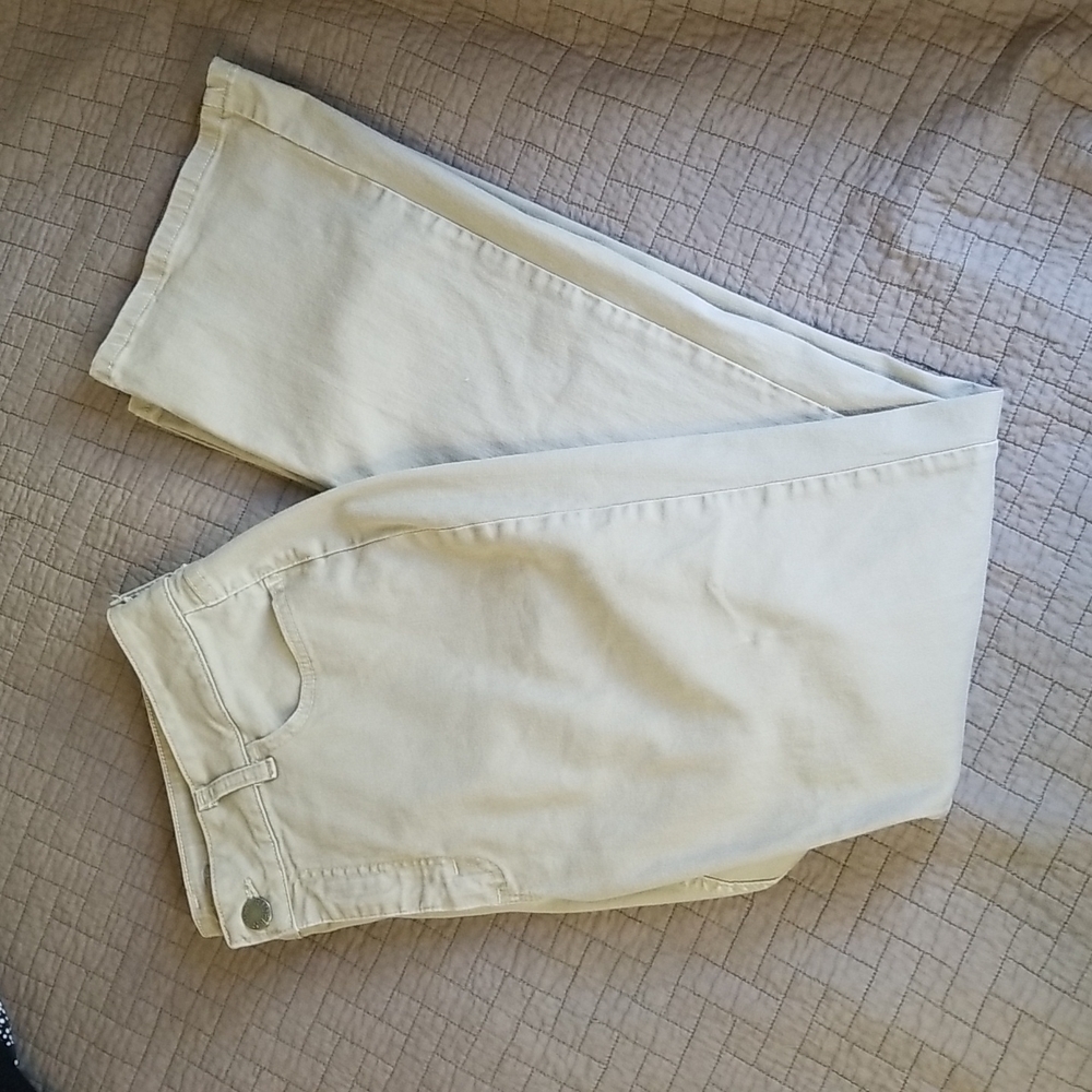 Riders by Lee Women's Cream Straight Leg Jeans
